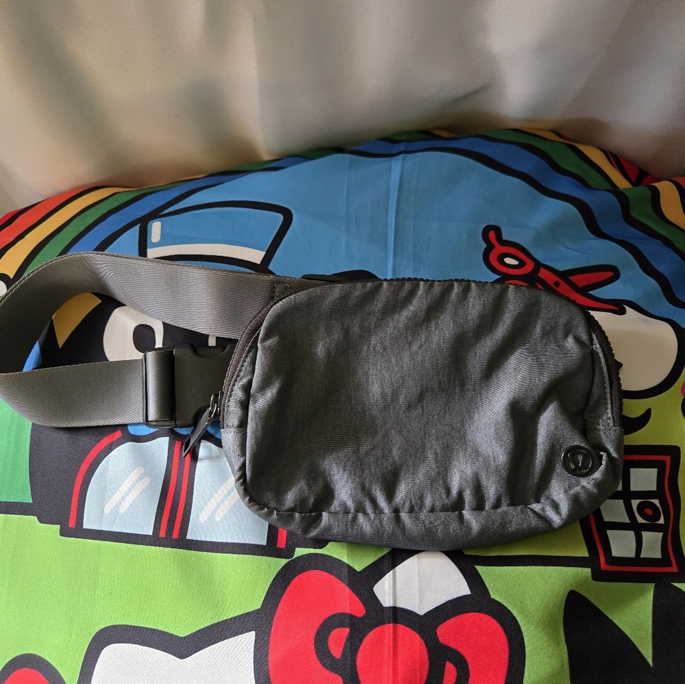 Lululemon Everywhere Belt Bag Grey Color